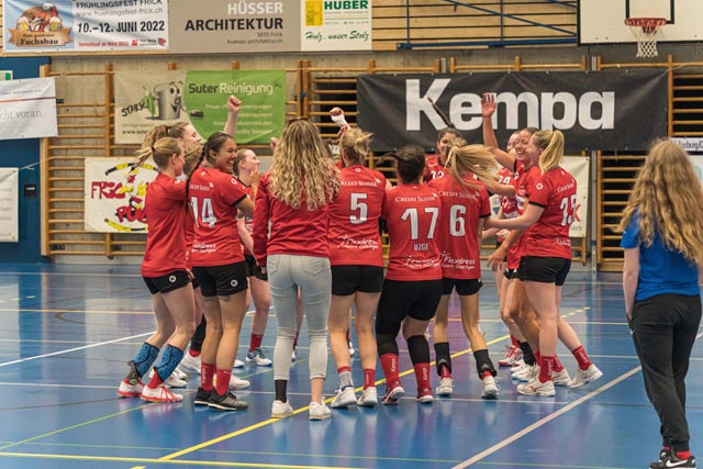 Die Spielerinnen des TSV Frick im Siegestaumel. Foto: zVg