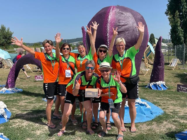 Grosse Freude herrschte bei den Turnerinnen des FTV Möhlin nach dem erfolgreichen Wettkampf in Yverdon. Foto: zVg