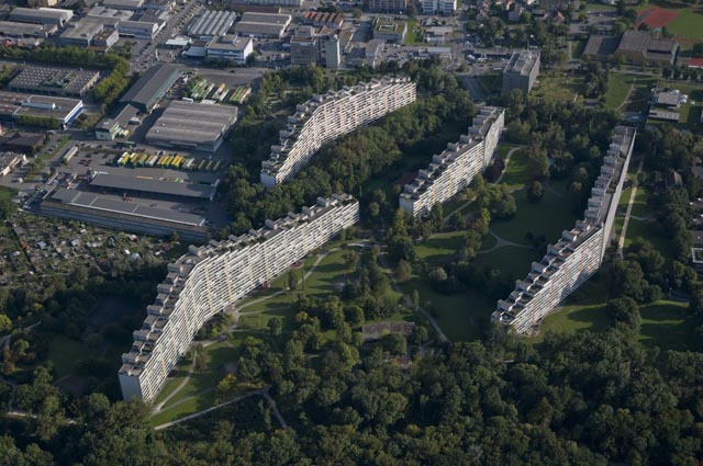 Flugaufnahme der Telli-Überbauung in Aarau, 2008. Foto: Jiří Vurma © Stadtmuseum Aarau