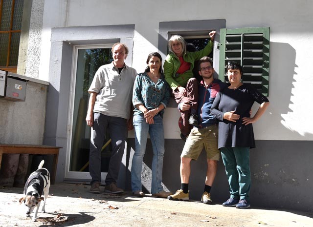 Daniel Binkert, Anja Zanella, Cornelia Brennwald, Bernhard Stöckli und Margot Reimann sind für den Kulturbetrieb im Meck verantwortlich. Foto: zVs