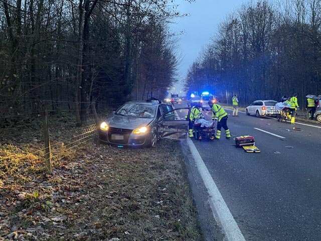 Zwei Verletzte bei Verkehrsunfall in Rupperswil