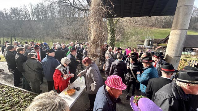 Närrischer Fasnachtsgottesdienst in Hellikon. Foto: zVg