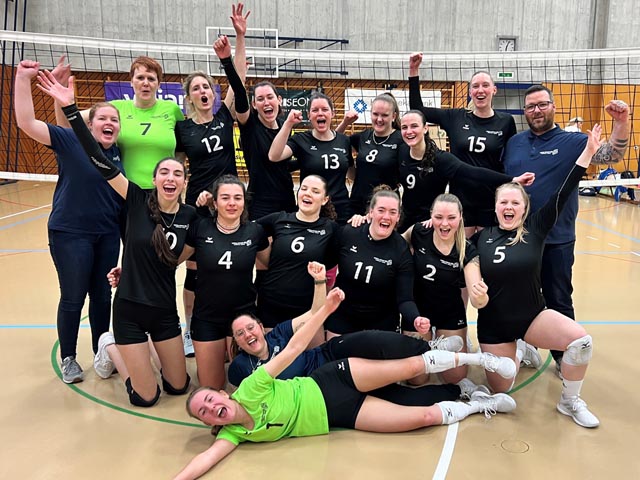 Grosser Jubel beim Team: Die Damen1 von Volley Smash 05 Laufenburg-Kaisten ziehen in den Cup-Final ein. Foto: zVg