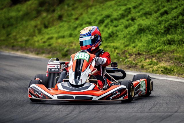 Trotz geringem Trainingsaufwand auch im Kartsport erfolgreich unterwegs. Foto: zVg