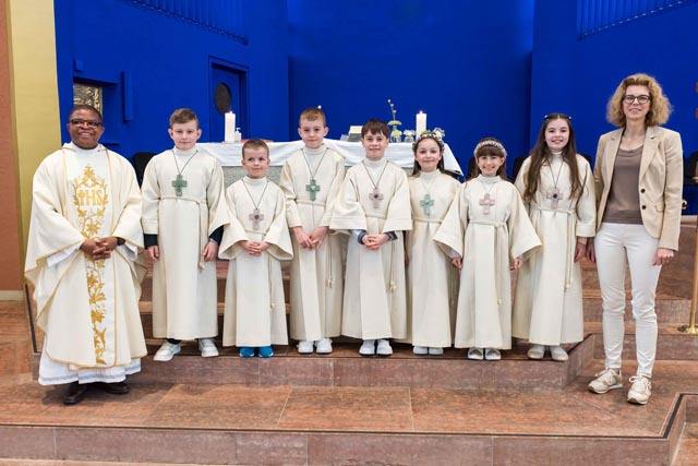 Erstkommunion für sieben Kinder in Sulz. Foto: Edwin Rüede