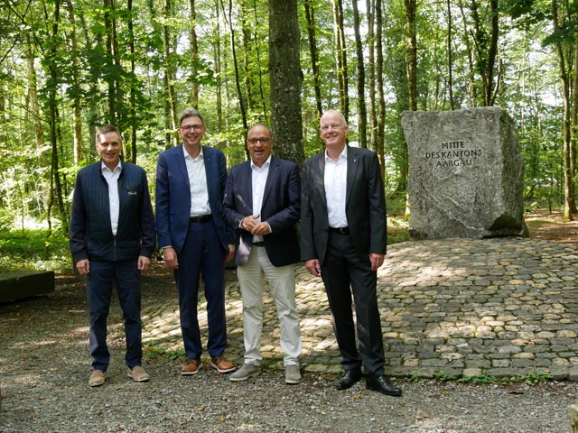 Bild (von links): Jean-Pierre Gallati, Dieter Egli, Dr. Markus Dieth und Stephan Attiger. Foto: zVg