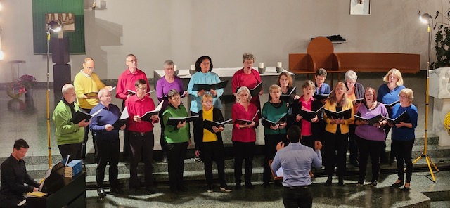 Zeiningen/Hornussen: Advent mit dem Regenbogenchor