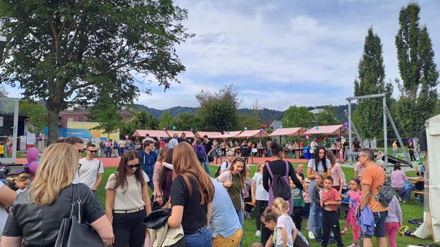 Der Festbetrieb fand auf der Grossmatt in Sisseln statt. Fotos: Peter Schütz