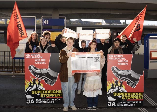 Die JUSOs Baselland werben für die «Initiative für die Zukunft».