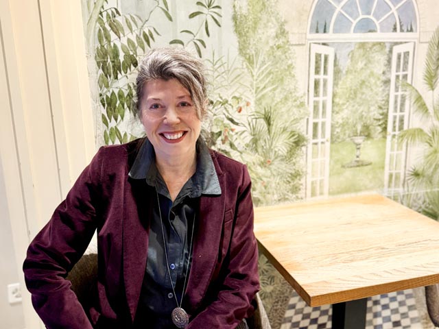 Jacqueline Zesiger beim Interview mit fricktal.info in Frick. Foto: Lilia Staiger