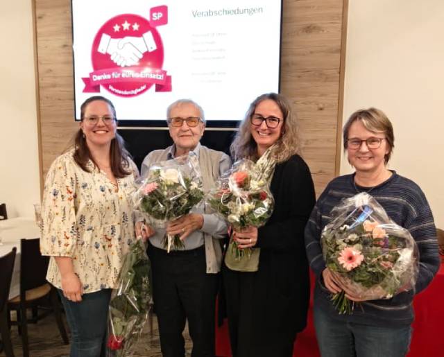 Von links: Präsidentin Daniela Leimgruber, Hansjörg Güntert, Andrea Porriciello sowie Susi Schauli. Foto: zVg