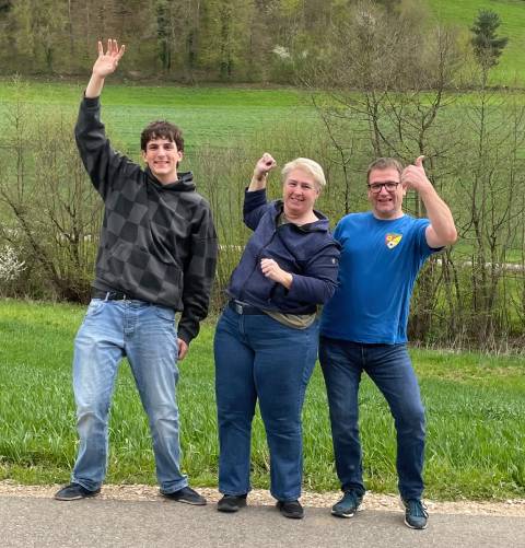 Die drei Besten (von links): Gian Schmid (2.), Sonja Vögele (1.), Matthias Hohler (3. Rang). Foto: zVg