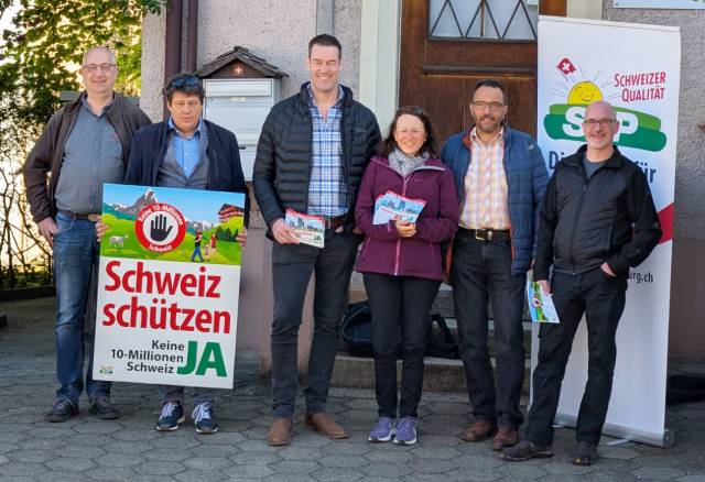 Guido Steiner, Andreas Tscheulin, Nationalrat Christoph Riner, alt Grossrätin Tanja Primault, Grossrat Alex Reimann und Reto Gander (von links). Foto: zVg 