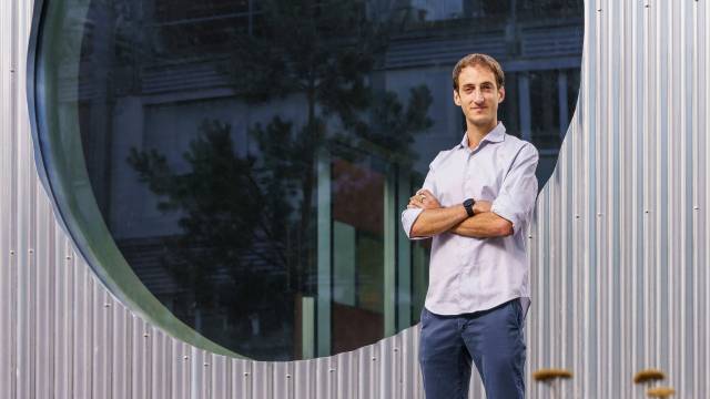 Giacomo Sala ist Experimentalphysiker am Zentrum für Neutronen- und Myonenforschung des PSI. Für sein Projekt Q-GEOMSPIN erhält er eine finanzielle Förderung der EU: einen Starting Grant des Europäischen Forschungsrats ERC. © Paul Scherrer Institut PSI/Markus Fischer