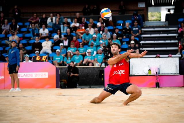 Beachvolleyball-Profi Leo Dillier macht sein Coming-out öffentlich. Foto: Moor media